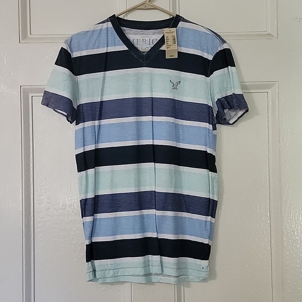 NWT Men's Navy, light blue and white striped V-neck tee Sz Small American Eagle